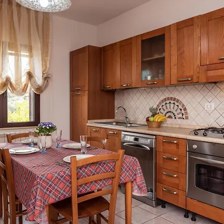 Casa Marta אורוסיי